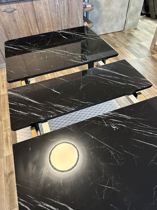 Маса закалено стъкло черна, мрамор