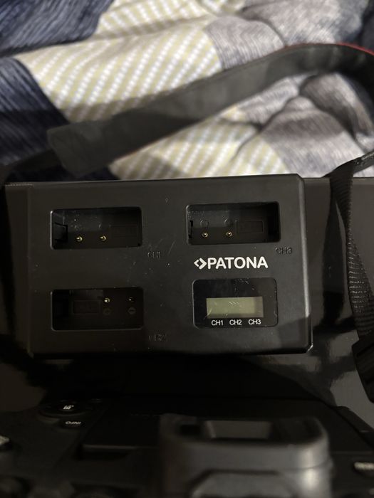 Kit camera mirrorless canon rp cu obiectiv + 3 baterii + card 1tb