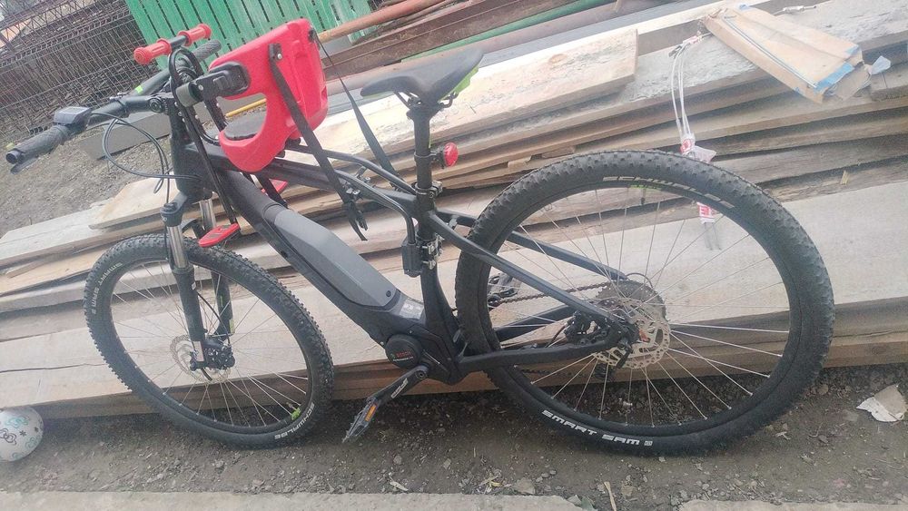 Bicicleta electrica cube