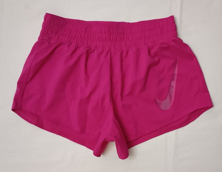 Nike DRI-FIT One Swoosh Shorts оригинални гащета S Найк спорт фитнес