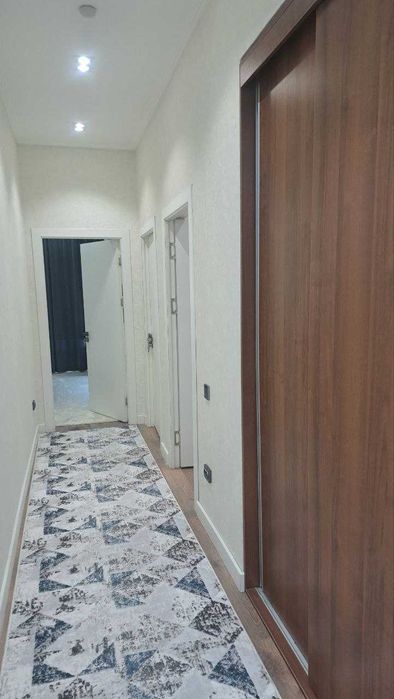 Ж\К "Акай Сити" Дархан ул.Кори Ниязий м-ро Хамида Алимджана 115 м2