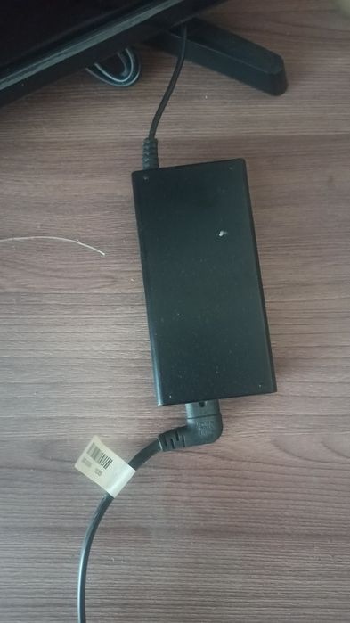 Продам телевизор LED 81см на запчасти.