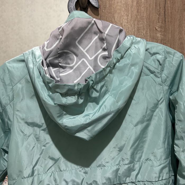 Ветровка для девочки