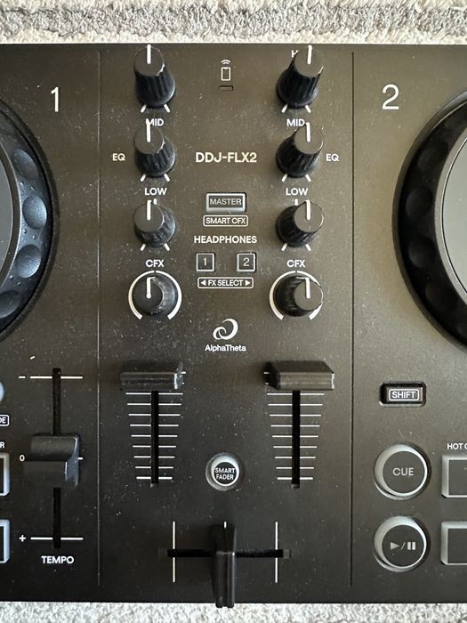 Pioneer / AlphaTheta DDJ-FLX2 DJ контролер – като нов + кутия