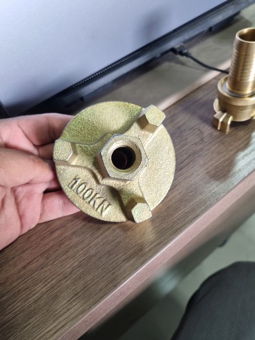 Тайрот, Шпилька комплект Хитой