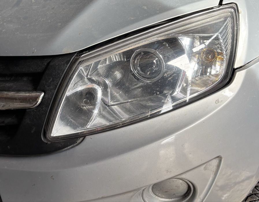 Фары линзованные на Гранту