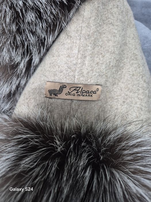 Vând palton alpaca elegant blana naturala