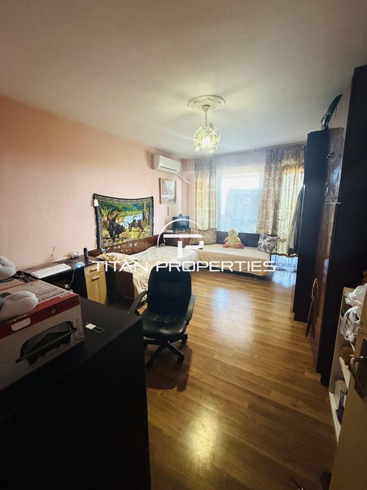 Продава се Тристаен апартамент в Пловдив, Южен - 105 кв.м за 1620 €/кв.м - Снимка #4