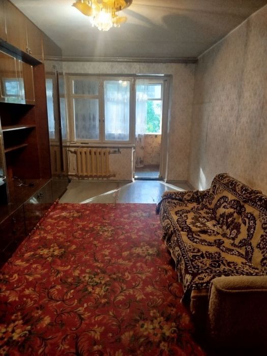 Продаю квартиру в Яшнабадском районе Авиасозлар-4, 2х комнатная 52 м2.