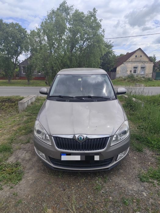Vând scoda Fabia