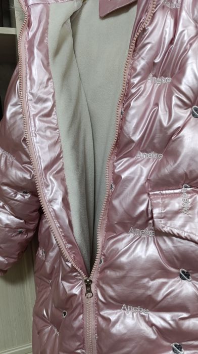 Продам куртку демисезонную на девочку