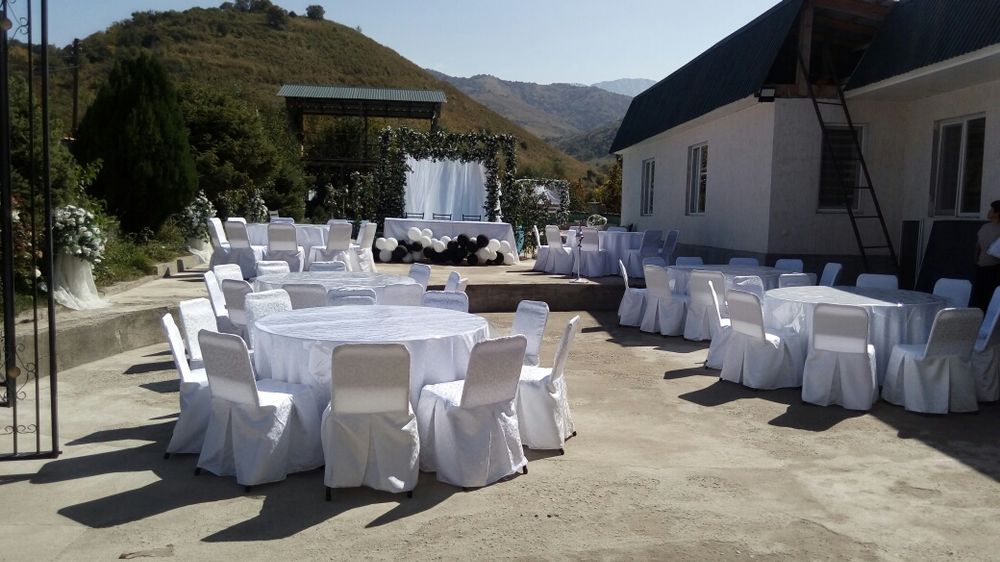 Аренда столы и стулья.шатры.