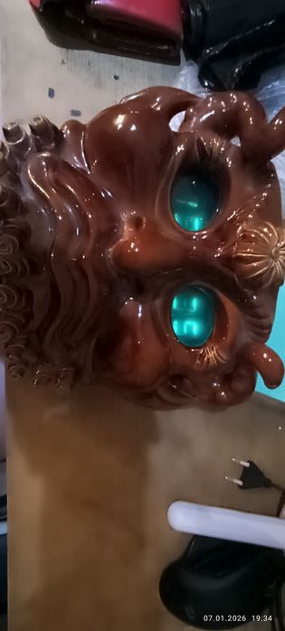 Часы электронные.