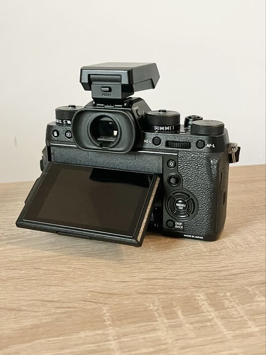 Fujifilm X-T2 body + flash — mai putin de 500 cadre