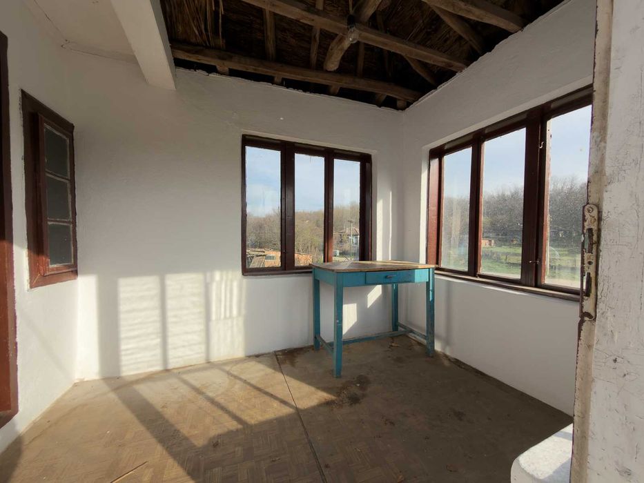 Продава се Къща в с. Слатина, Област Силистра - 200 кв.м за 29 €/кв.м - Снимка #13