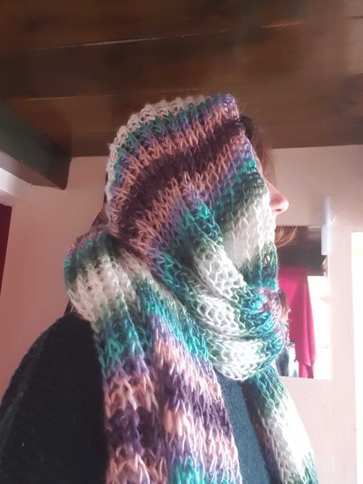 Ръчно плетен шал