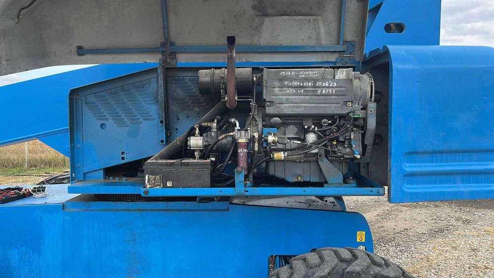 Vand inchiriez nacela diesel 4x4 cu brat 28 m Genie S85 - Haulotte Jlg