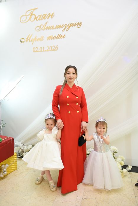 Продам шикарное платье