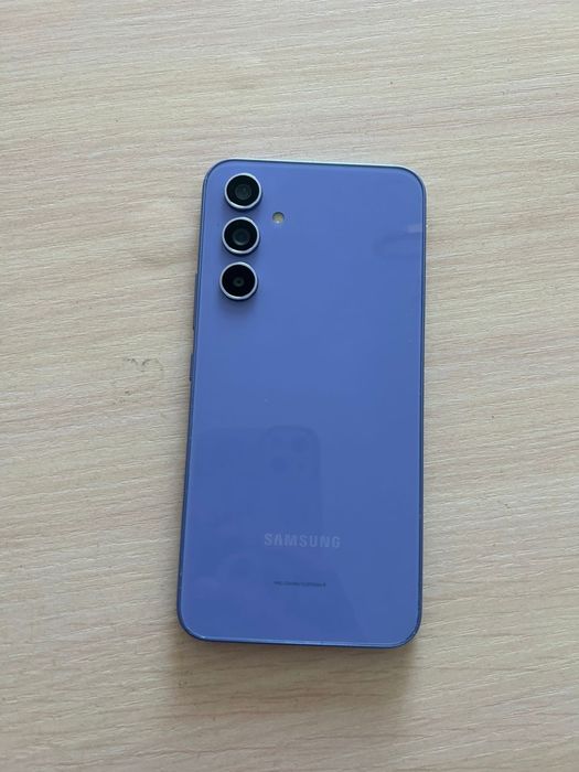 продаётся телефон