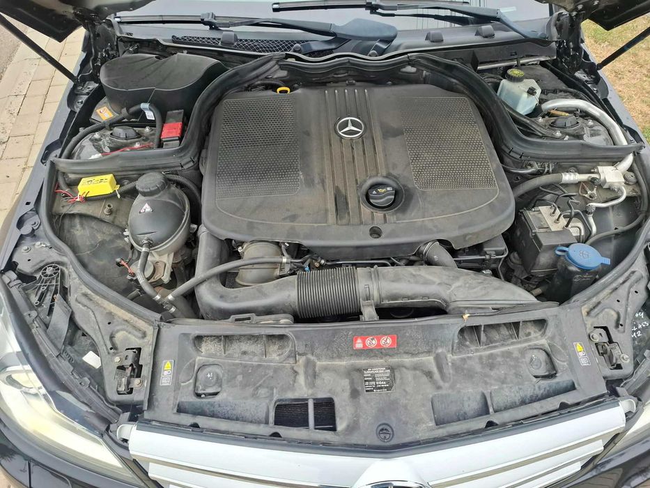 Vreau Mercedes C 180