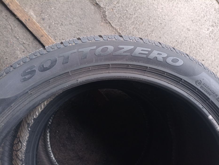 2 anvelope de iarna ca si noi Pirelli 285/35 R20 dot 2219