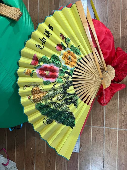 Большие веера - распродажа со склада декоратора