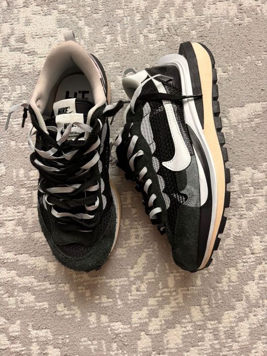 Nike sacai 41 size