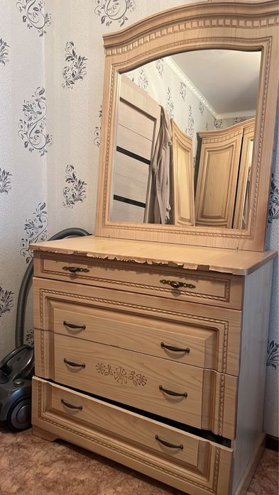 спальный гарнитур бесплатно