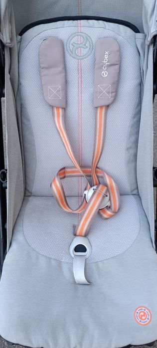 Cybex Beezy лятна количка