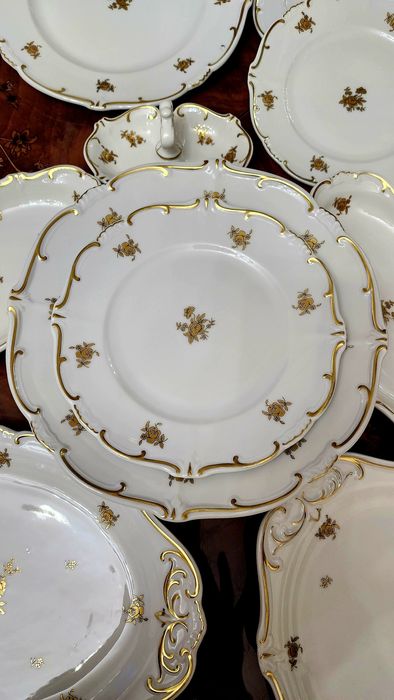Столовый сервиз "Золотая роза" ГДР. Веймар. Дёшево !