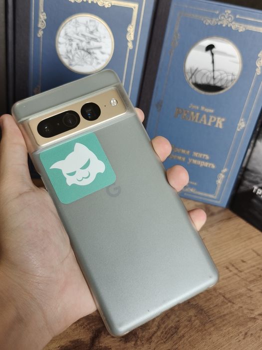 Продам GOOGLE PIXEL 7 PRO(128GB) цвет Hazel