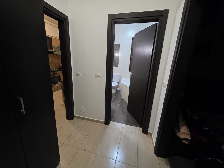 Închiriez garsonieră