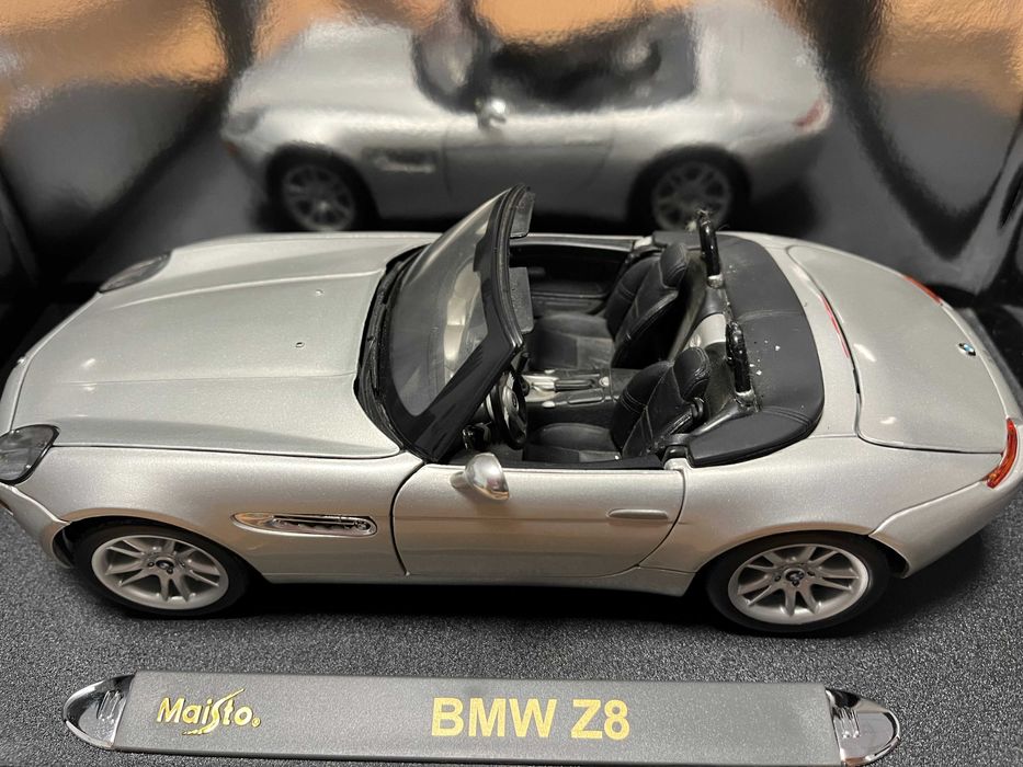 Чисто нов MAISTO GOLD метален колекционерски модел количка BMW Z8 1:18