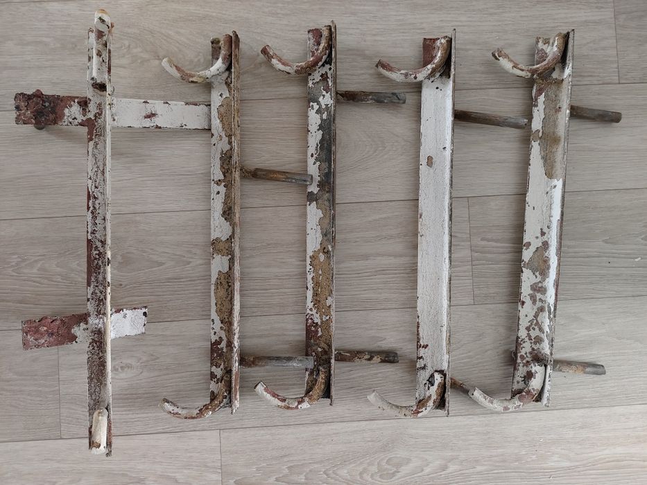 Крепления для радиатора отопления, батареи