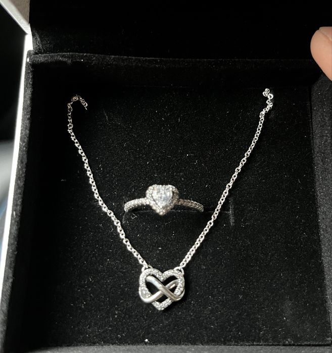 Pandora продаю новый комплект