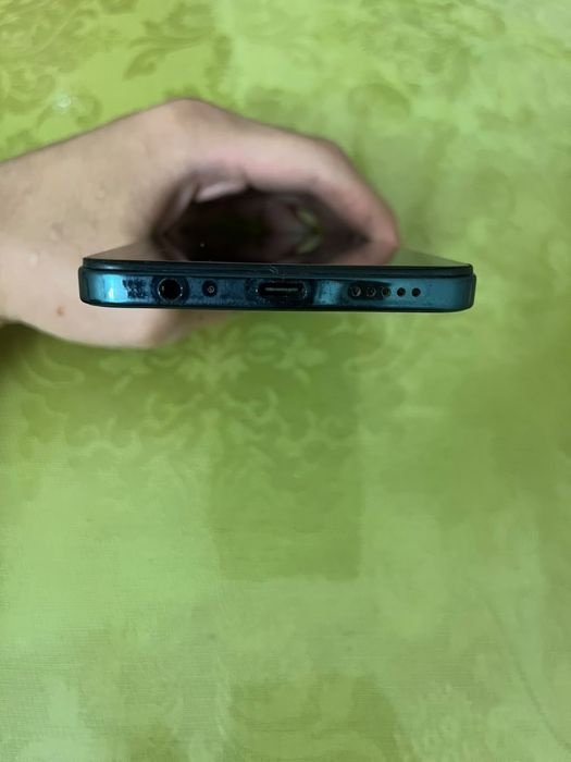 продается телефон vivo y28