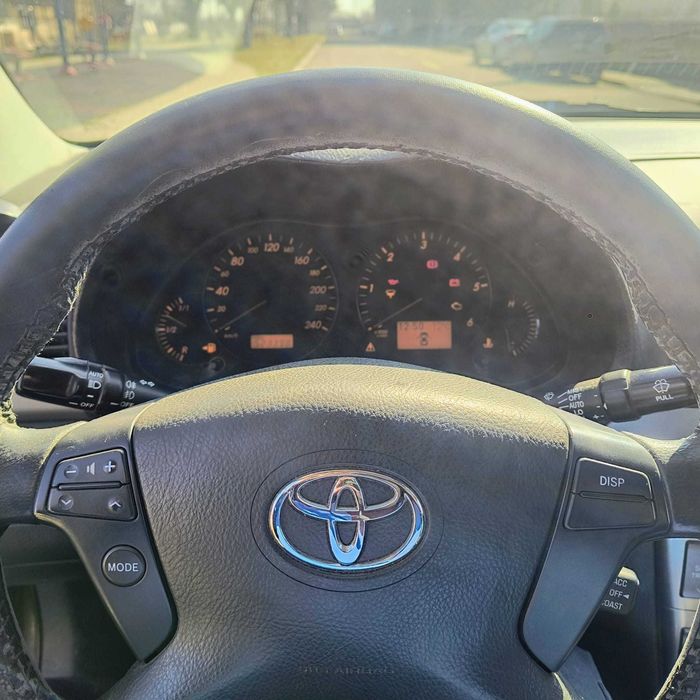 Vand  Toyota Avensis