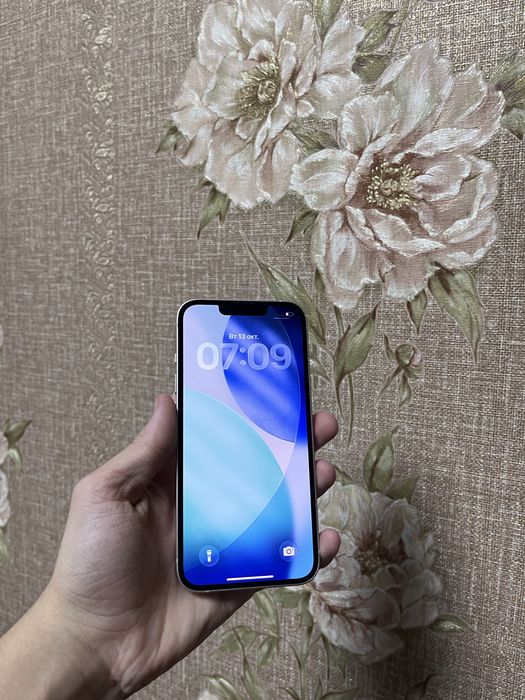 iPhone айфон 13 идеал