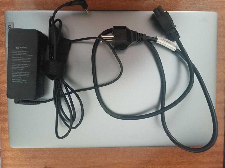 Lenovo Ideapad Slim 3