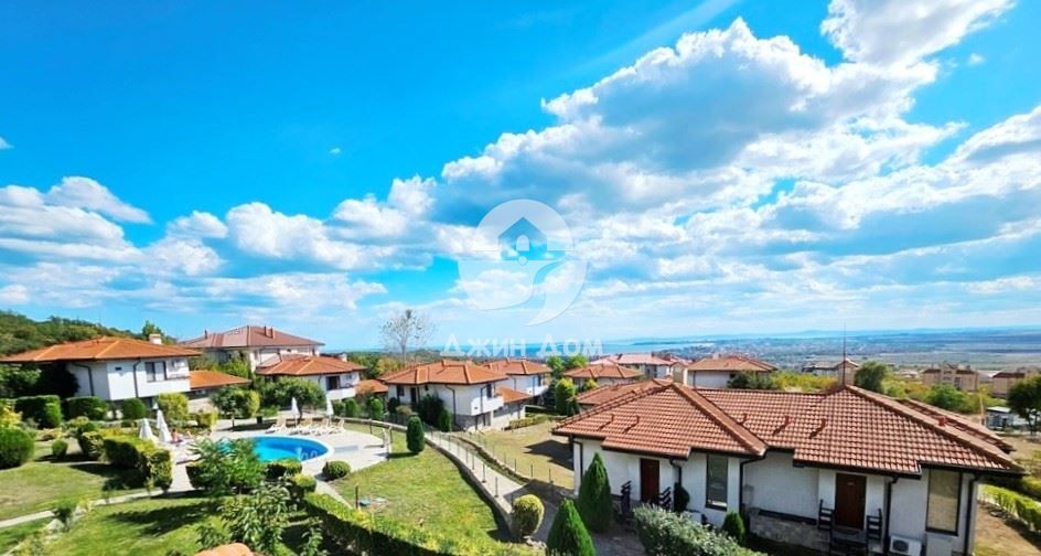 Продава се Двустаен апартамент в с. Кошарица, Област Бургас - 71 кв.м за 478 €/кв.м - Снимка #8