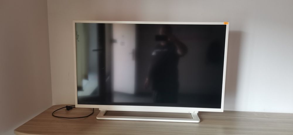 Televizoare LED HD 102, 107 Cm, Diferite Mărci.400 Lei Bucata