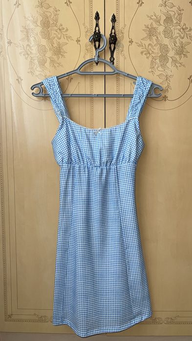 Платье голубое в клетку