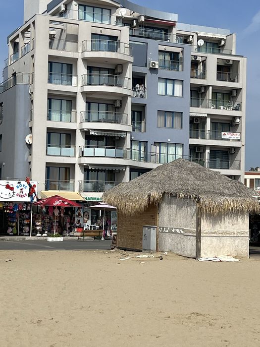 Продавам студио слънчев бряг (първа линия)