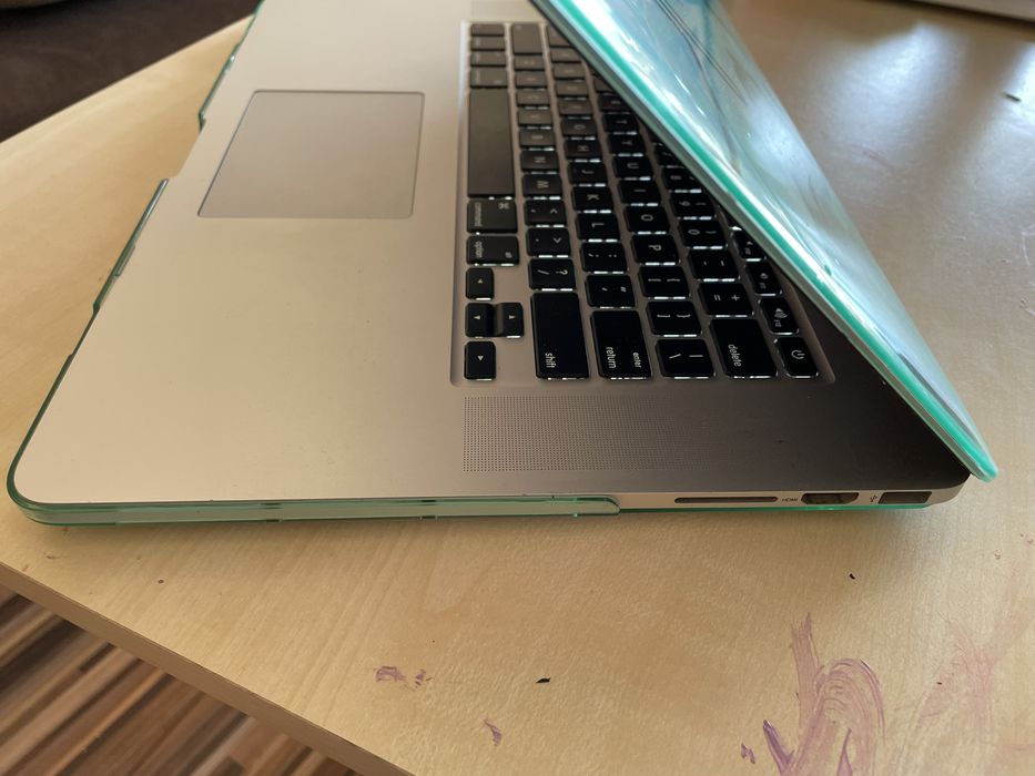 Macbook pro mid 2015 1tb ssd