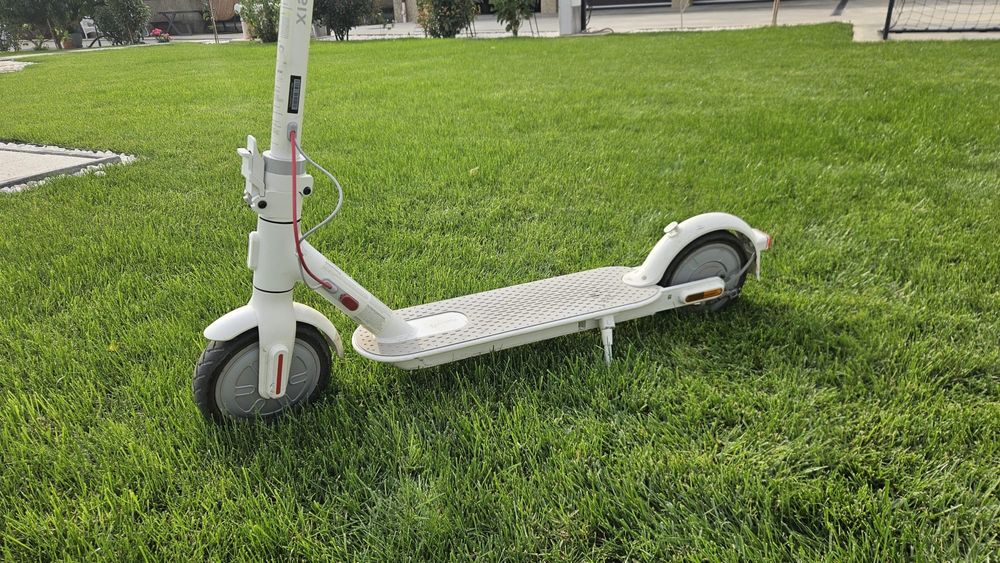 Trotineta electrica Xiaomi 3 lite