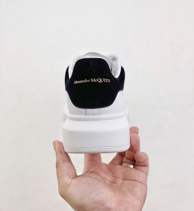 Белые кеды Alexander McQUEEN