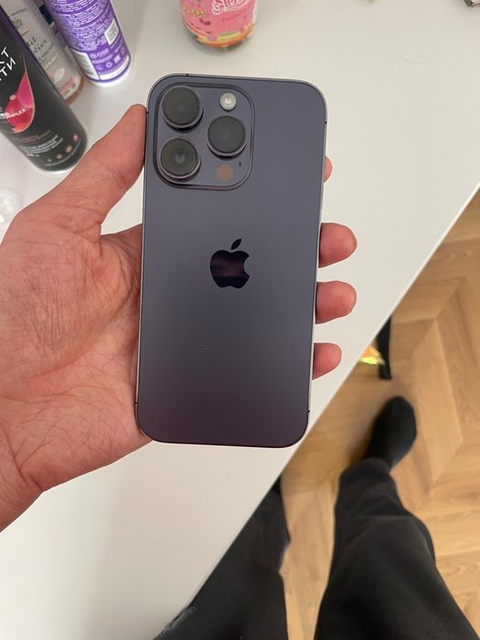 Продам Айфон 14про 256