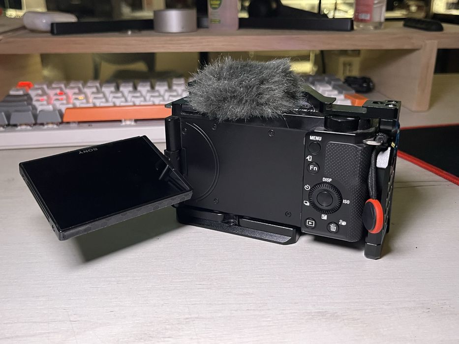 Sony ZV e10 + kletka newer + pustiahka