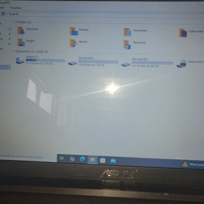 Vand Laptop ASUS