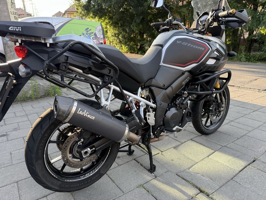 Vand Suzuki vestrom 1000 DL
